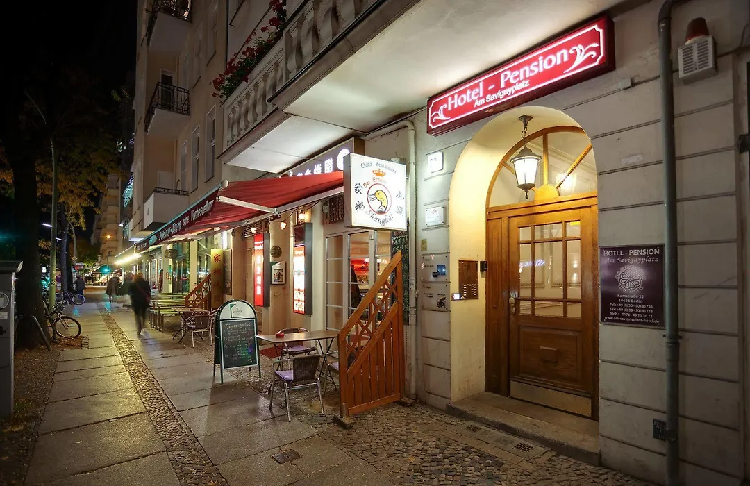 Hotel-Pension Am Savignyplatz-1